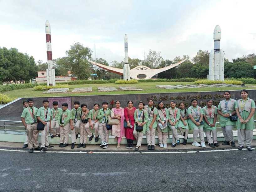 Students and teachers on an educational tour at ISRO Sriharikota showcasing experiential space science learning.